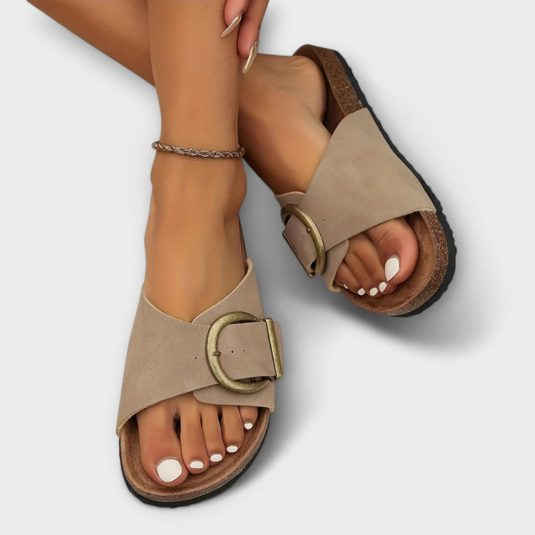 YLENIA | Comfortable Elevated Sandal
