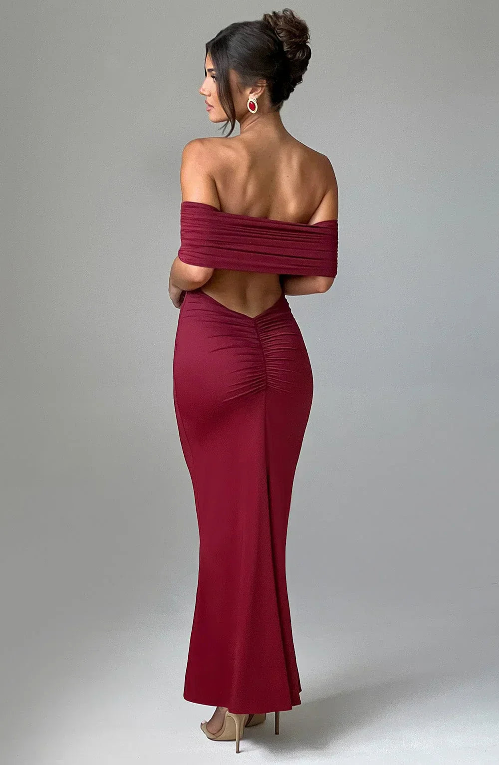 Evaya™ - Off-Shoulder Silhouette Dress