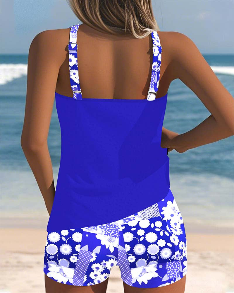 Sabrina | Two-piece swimsuit with a comfortable fit and floral beach style
