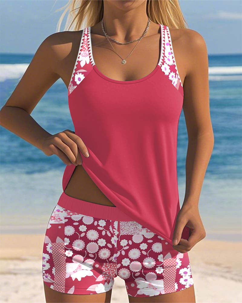 Sabrina | Two-piece swimsuit with a comfortable fit and floral beach style