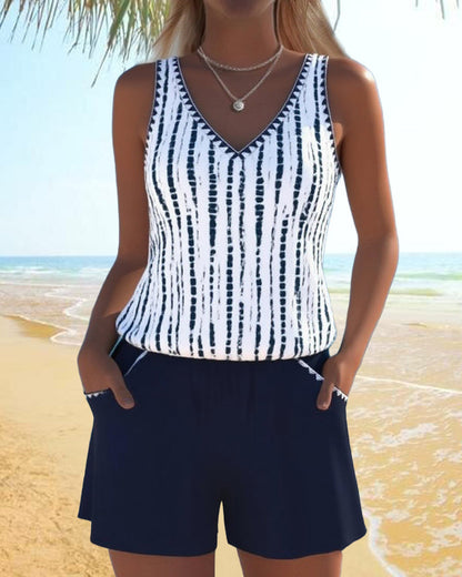 Casual V-neck printed two-piece swimsuit with pockets