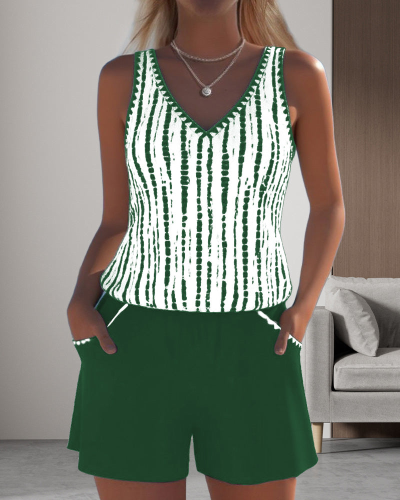 Casual V-neck printed two-piece swimsuit with pockets