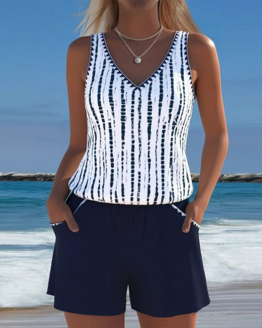 Casual V-neck printed two-piece swimsuit with pockets