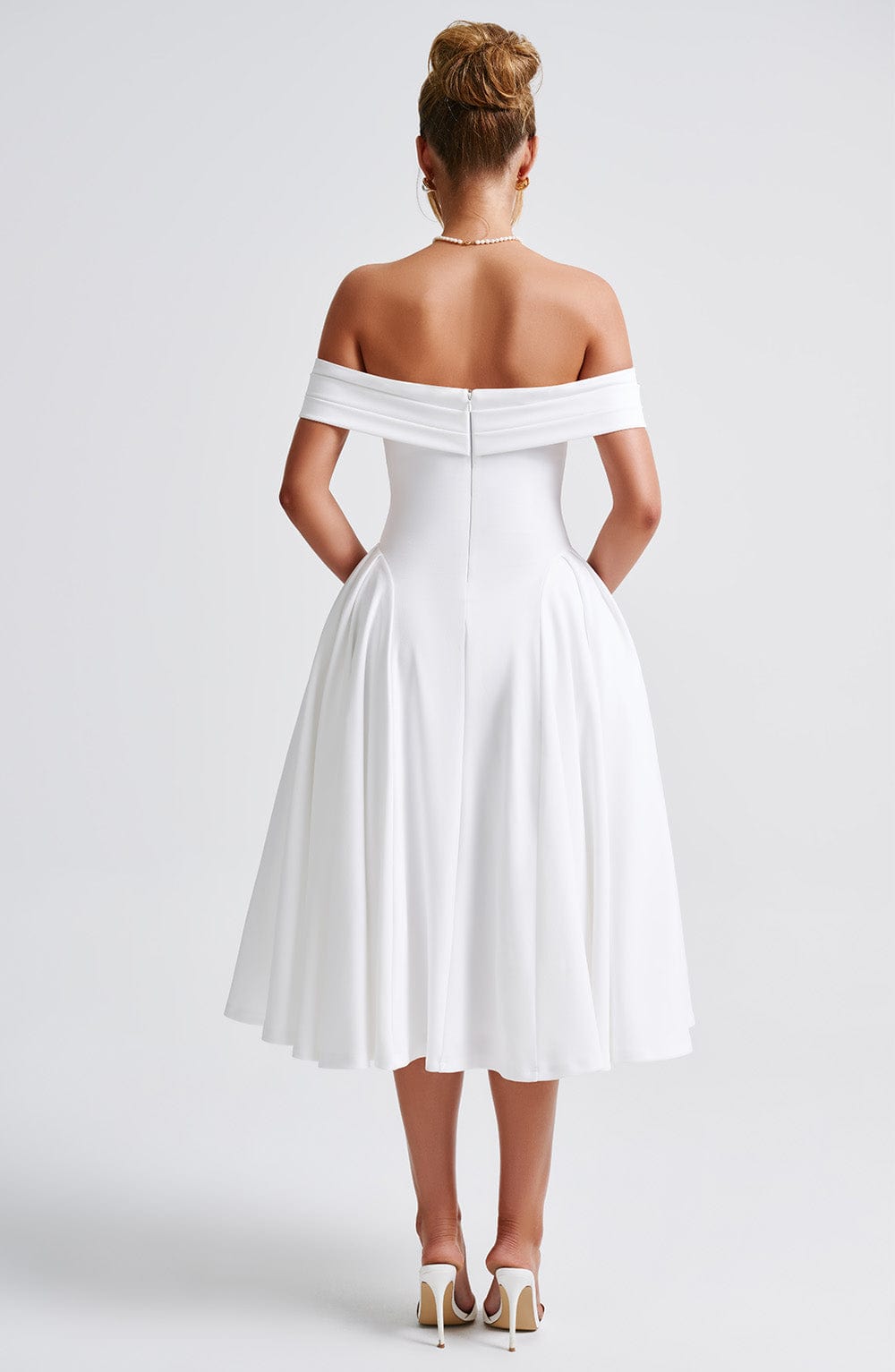 Avelina™ - Graceful Hourglass Dress