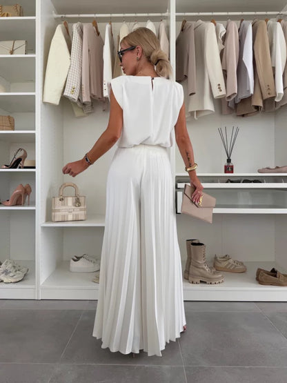 Marian™ - Elegant Pleated Set